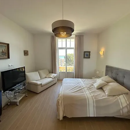 4 Pieces 3 Prestigieux Vue Mer * Mentona